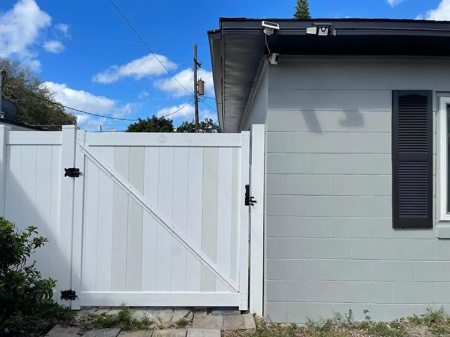 Casita, King Bd/Sofa Bd/Bth/Kitch/Netflix Disney+ Orlando 0*,